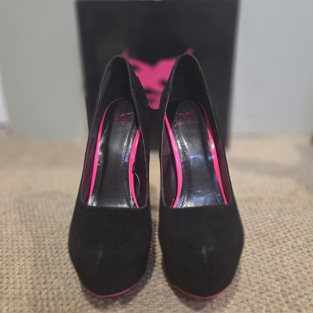 Posh Black and Pink High Heels - Picture 4 of 8